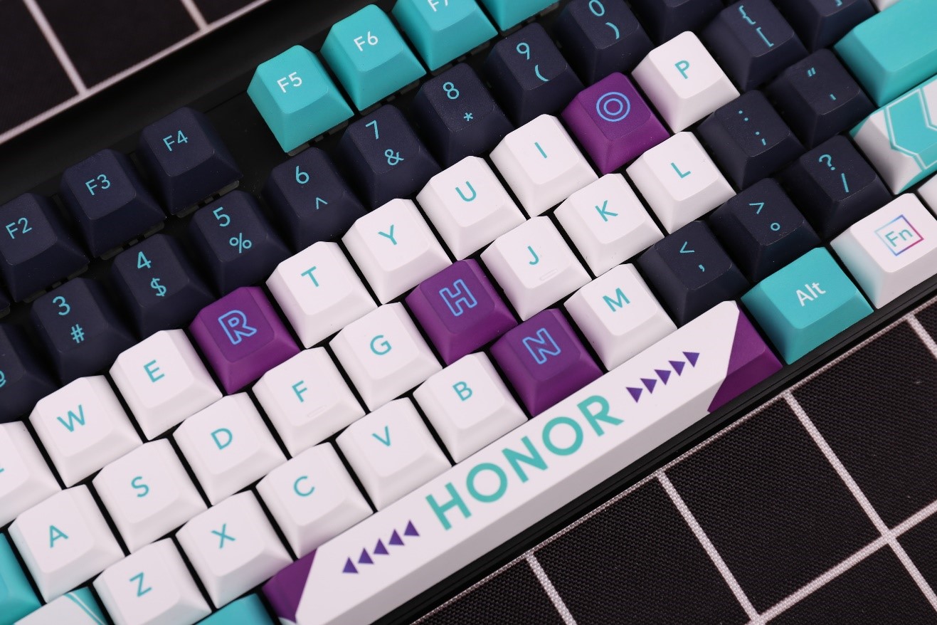 荣耀联名机械键盘怎么样,荣耀机械键盘推荐