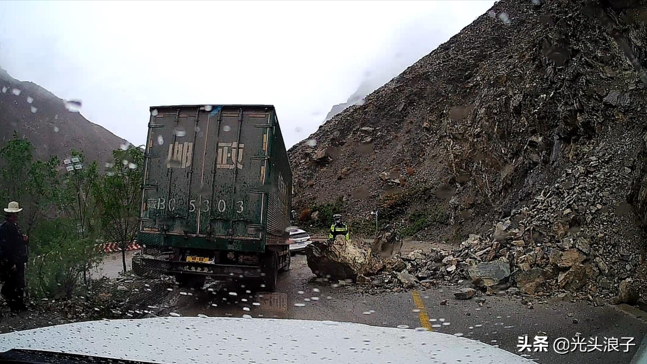 川藏318最危险的路段,川藏线318最容易落石的时间段