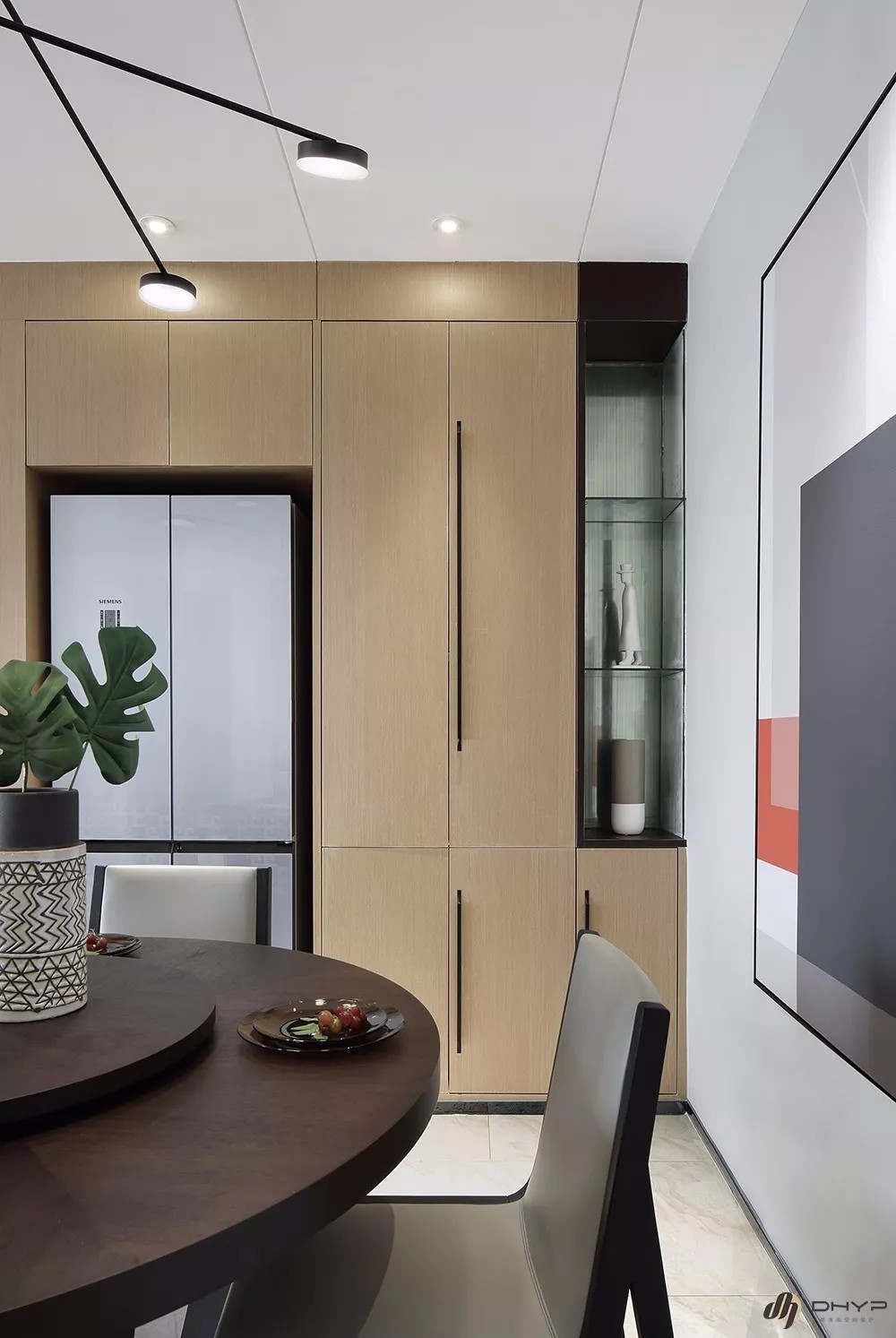 30㎡清欢·简约不失精致的木质温馨家｜东荷逸品空间设计欧模网