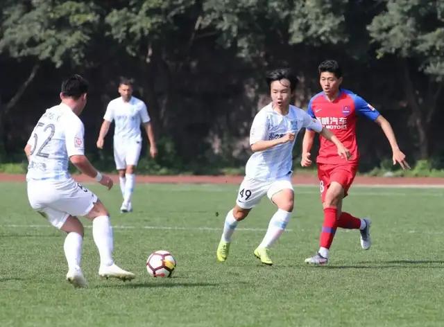 青岛小将留洋,青岛小球王