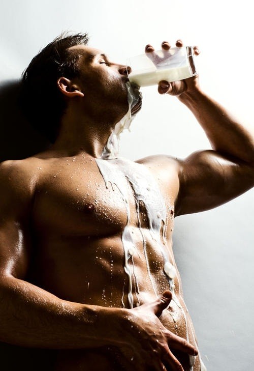 谈脂色变,减脂选全脂还是脱脂牛奶