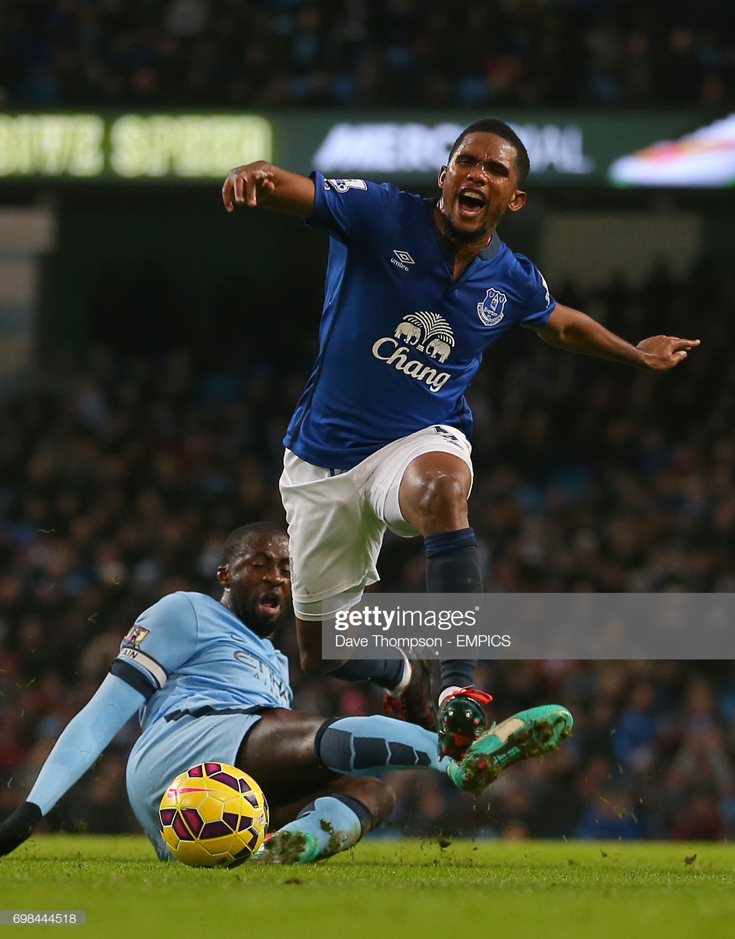 这两位传奇曾是巴萨队友,他们一共获得过8次非洲足球先生的荣誉