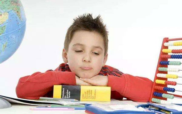 孩子写作业多动注意力不集中,孩子写作业注意力不集中的原因