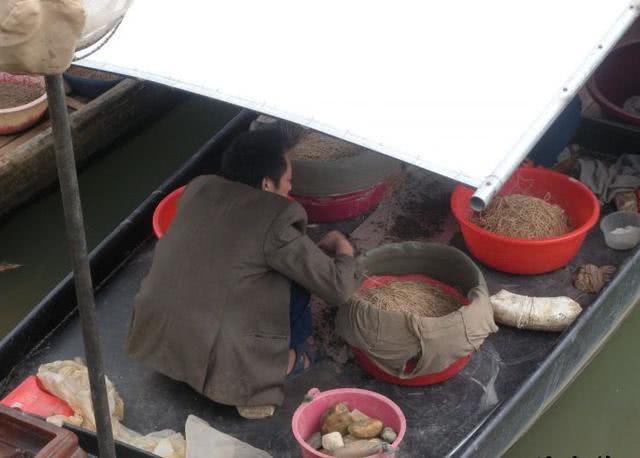 钓鱼大铁钩捕鱼技巧,捕鱼古老方法钓鱼