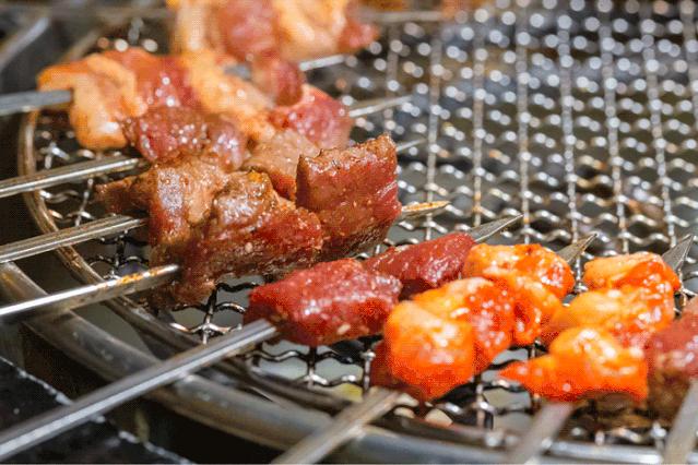 5.8折吃肉!这家神级烤肉店升级版来步行街了!老子...