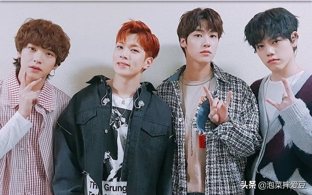 鍗楅煩鐖辫眴浠儗鍚庣殑鍔姏,鍗楅煩鐖辫眴姝屾洸缈诲敱