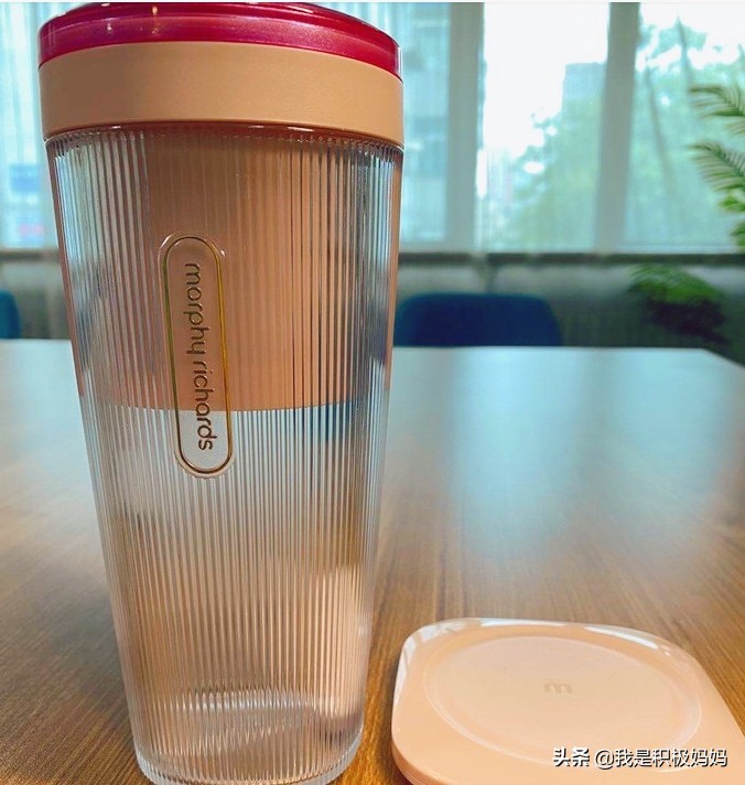 摩飞榨汁杯mr9800评测,摩飞榨汁杯mr9800充电