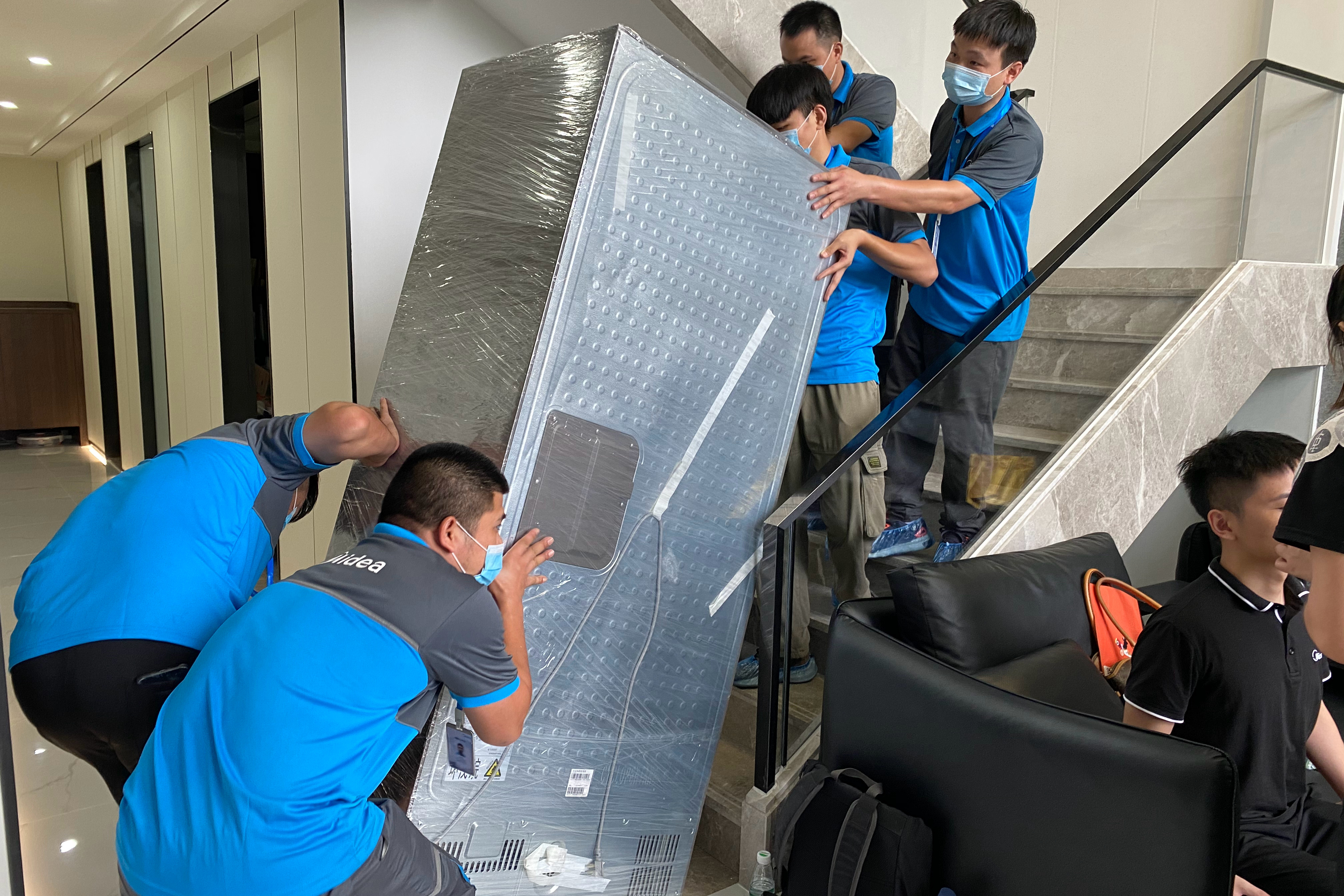 买家电到实体店买还是到网上买好,买家电网上买还是店里买