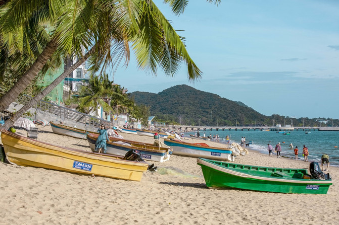 我最喜欢的地方海南三亚,三亚早晨的海滩