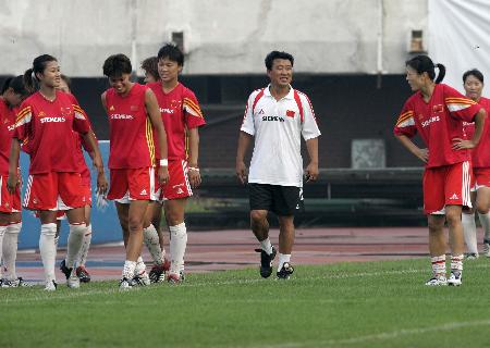 中超武汉卓尔保级,武汉的两支中超球队名单