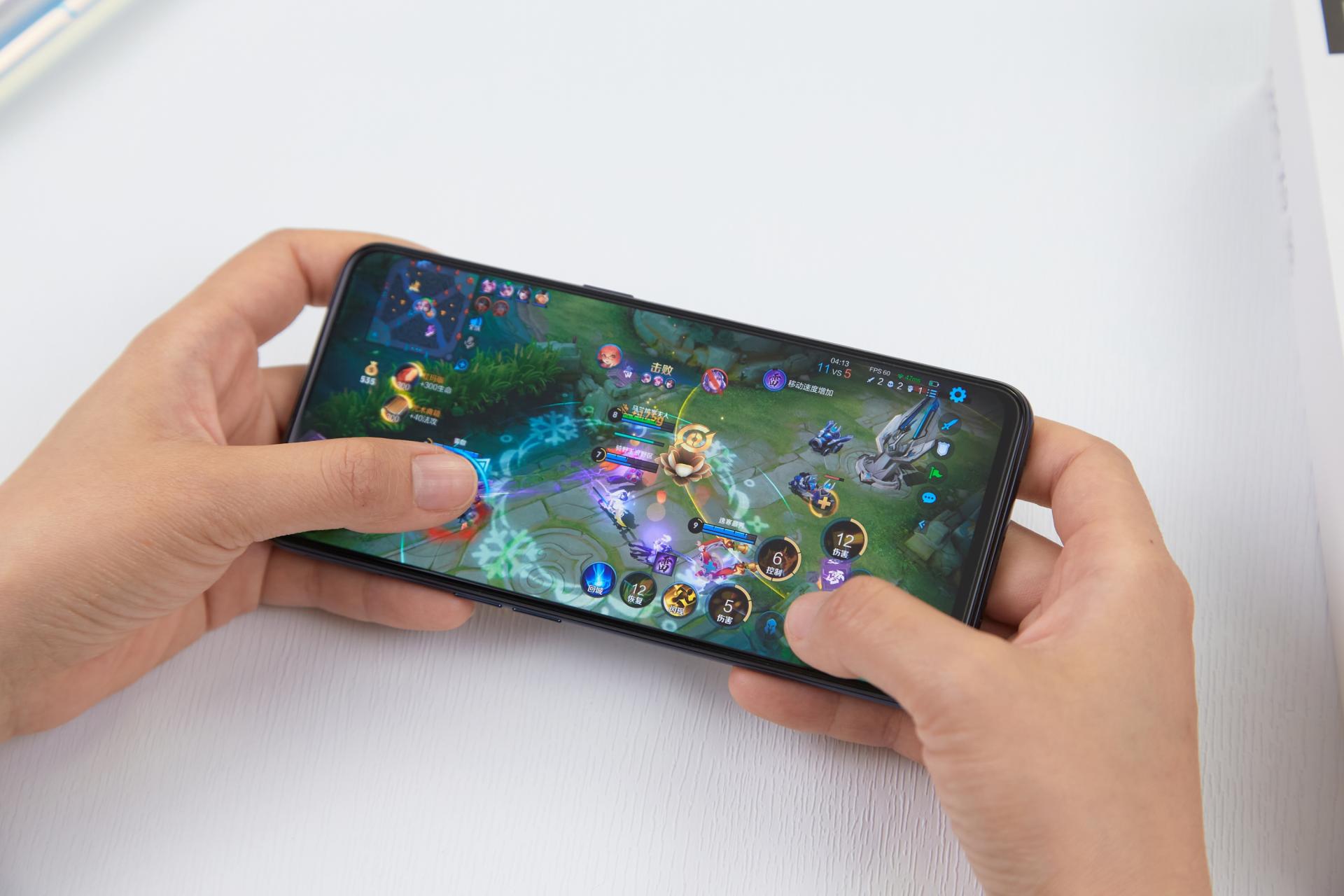 oppok9鍚冮浮娓告垙娴嬭瘎,oppok9娓告垙澶氱淮浣撻獙