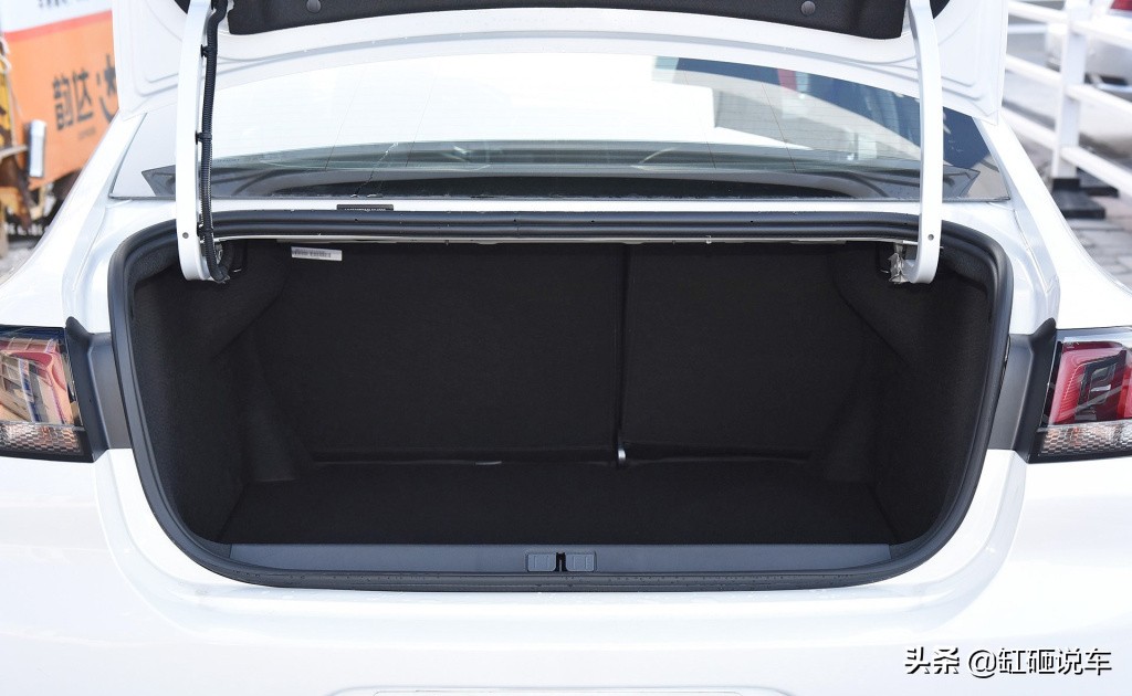 标致308底盘稳,标致308底盘低怎么回事