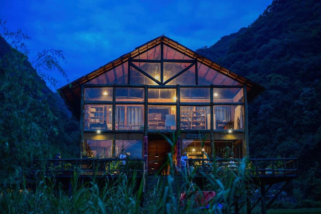 贵州悬崖民宿排行榜前十名,贵州江口梵净山云溪小筑民宿