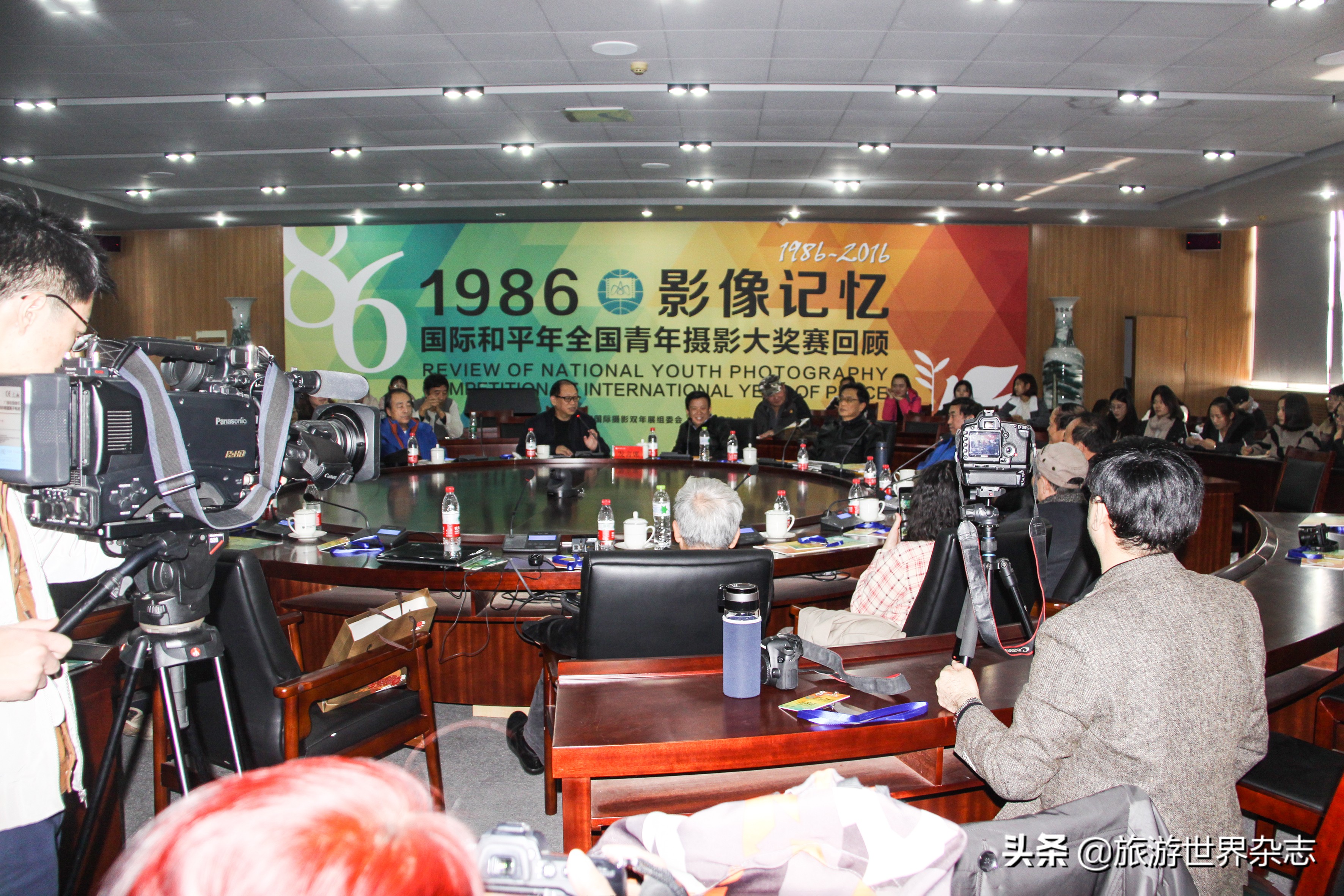 摄影家曾毅个人资料及简介,曾毅访问中国摄影师