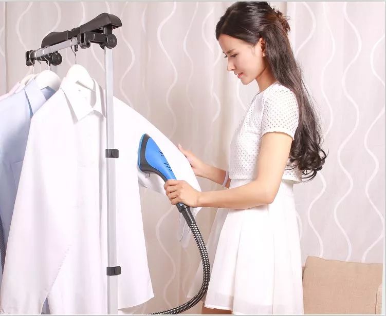 服装店如何快速熨烫衣服,服装店熨斗的正确使用方法