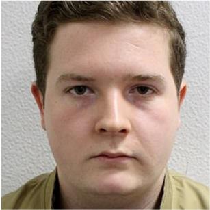 点根香蕉就犯法！英国小伙酒吧为黑人买水果，被判种族仇恨还罚款