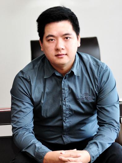 低调的厦门首富，靠贩卖钢铁废料发家，今企业市值千亿，热衷慈善