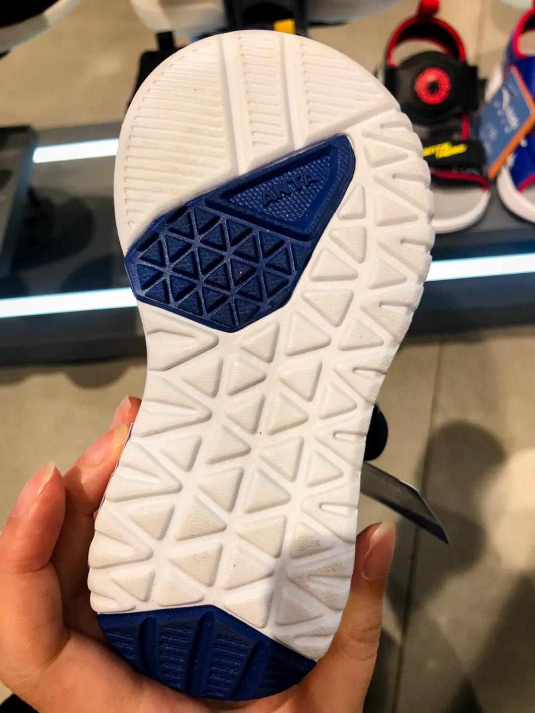 关爱孩子从鞋子开始,关爱宝宝从脚开始