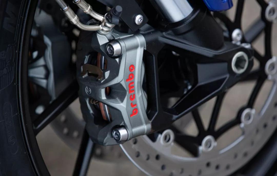 f750gs凯旋tiger850,凯旋tiger900对比宝马f850gs