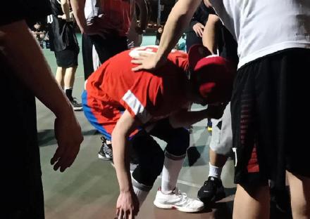 萧敬腾回应手指受伤完整版,萧敬腾受伤林有慧