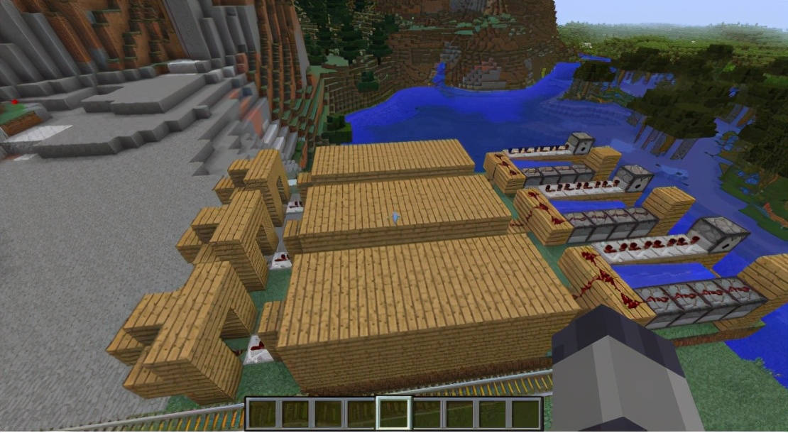 我的世界熊孩子玩炸药,我的世界当熊孩子