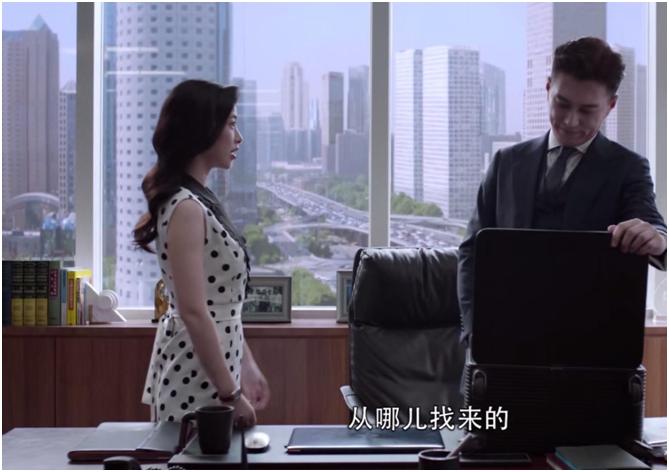 甩顶级富二代，爷爷是少将父亲是富豪，真实的朱珠比赵姬传奇多了