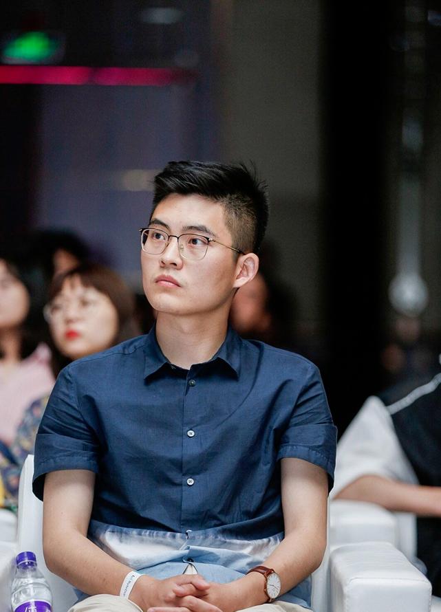 95后回老家创业应该干什么,年轻人回小城市创业能干什么