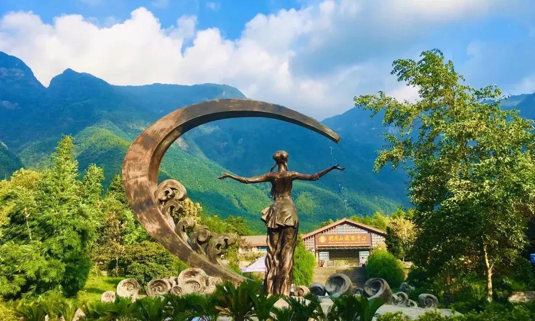 江西南昌本地旅游景点打卡地,江西网红打卡地龙鳞瀑布在哪