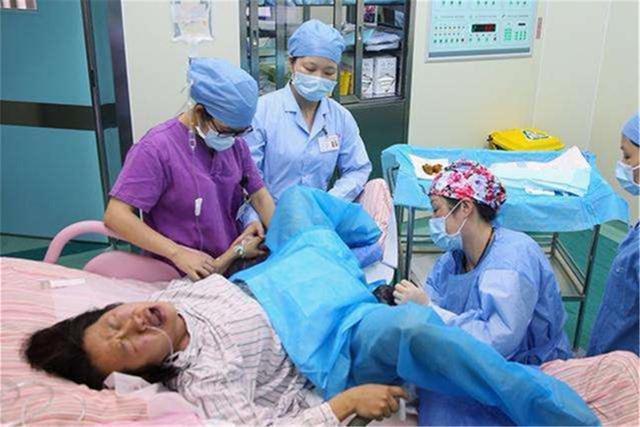 顺产8指到10指一般多久,顺产开宫10指多大