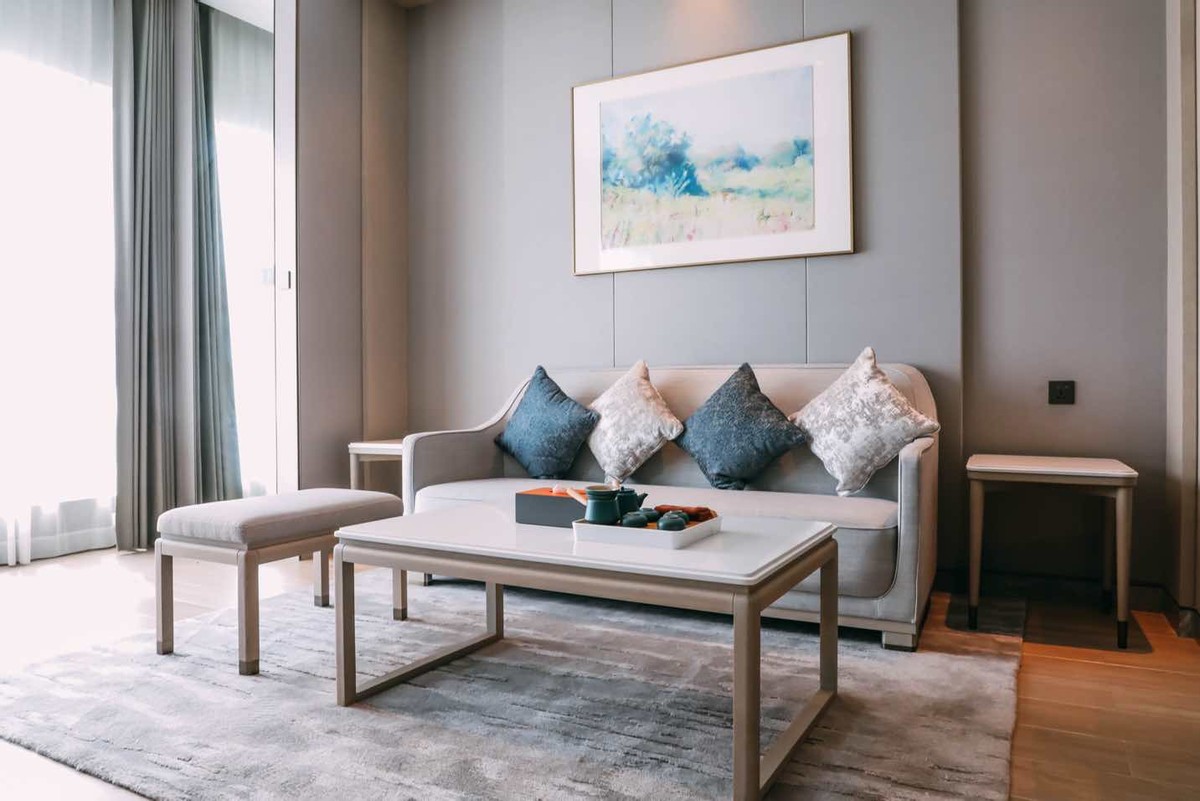 深圳南山希尔顿逸林酒店一室一厅,南山希尔顿逸林酒店介绍