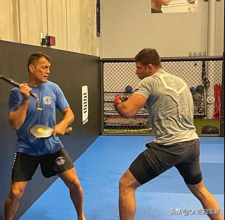 阿尔梅达最新比赛,柔术马库斯阿尔梅达