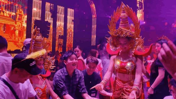 西双版纳蓝孔雀江景主题酒店,西双版纳告庄双景酒店攻略