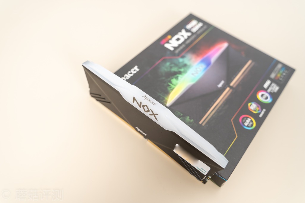 宇瞻nox评测,宇瞻nox暗黑马甲ddr5测评