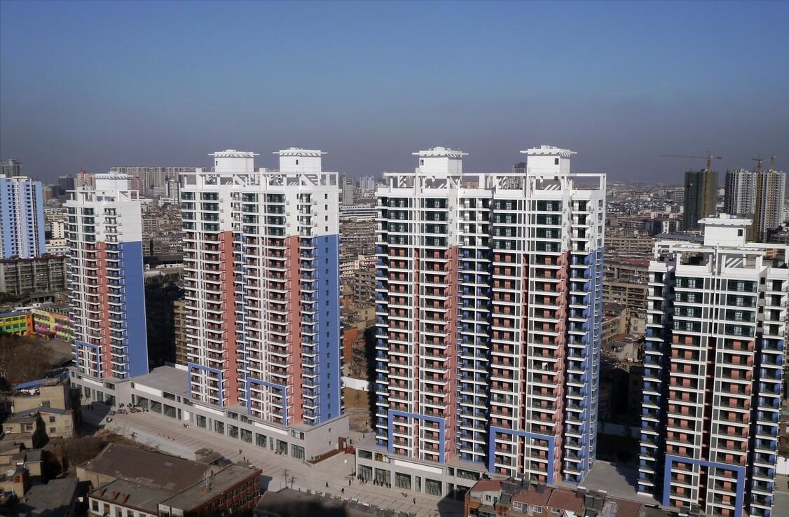 高层顶层有什么优缺点,17层的高层住顶楼的利弊