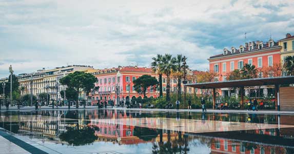 老太独居深山40年,八旬老太守寡多年