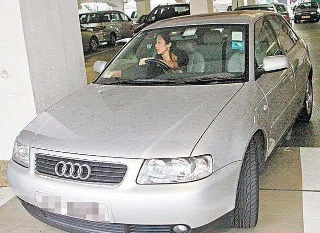 朱玲玲豪门贵妇 (香港豪门贵妇朱玲玲)