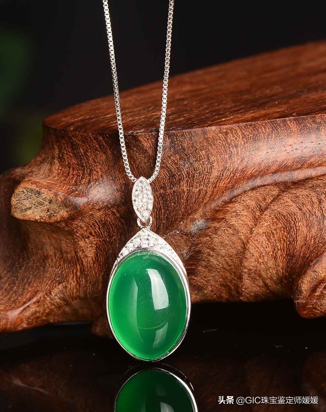 高端玉髓珠宝,玉髓是什么东西值钱吗