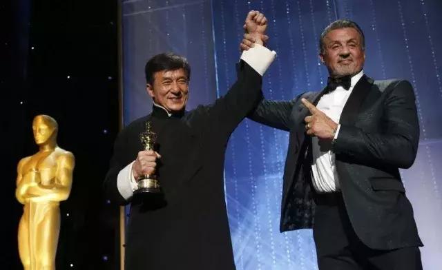 成龙捐收藏全部古建筑,成龙的古建筑和收藏品是什么