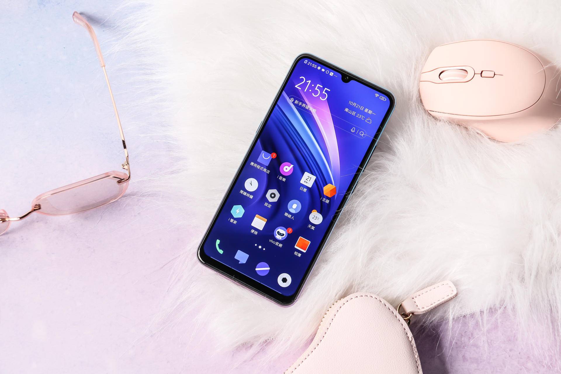 iqooneo855版与标准版外观细节,iqooneo855版和竞赛版谁更值得买