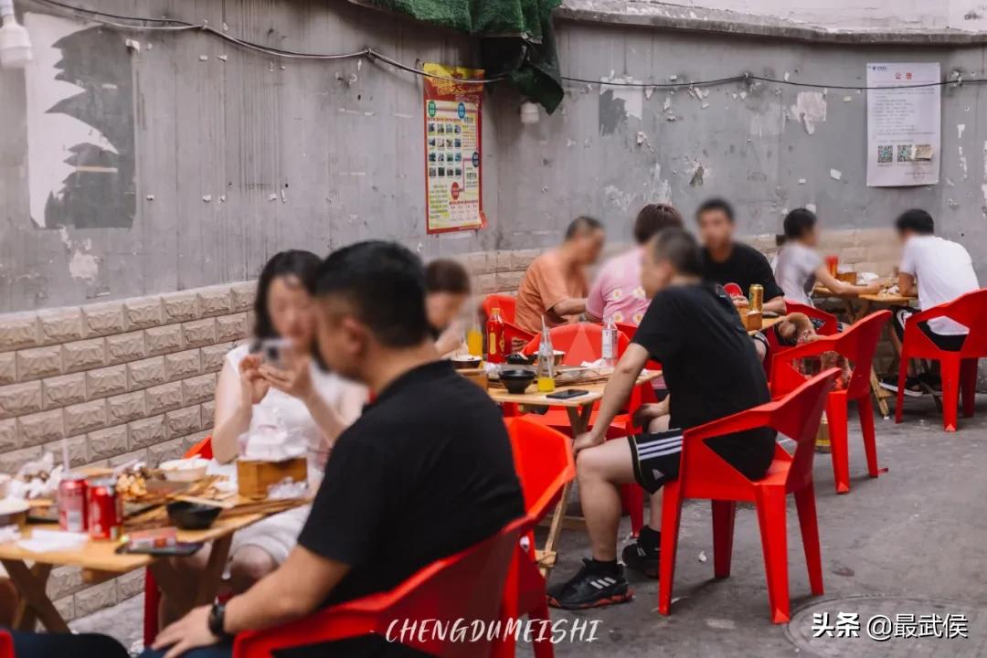 成都这些小店要关门的话，好多人会哭的！