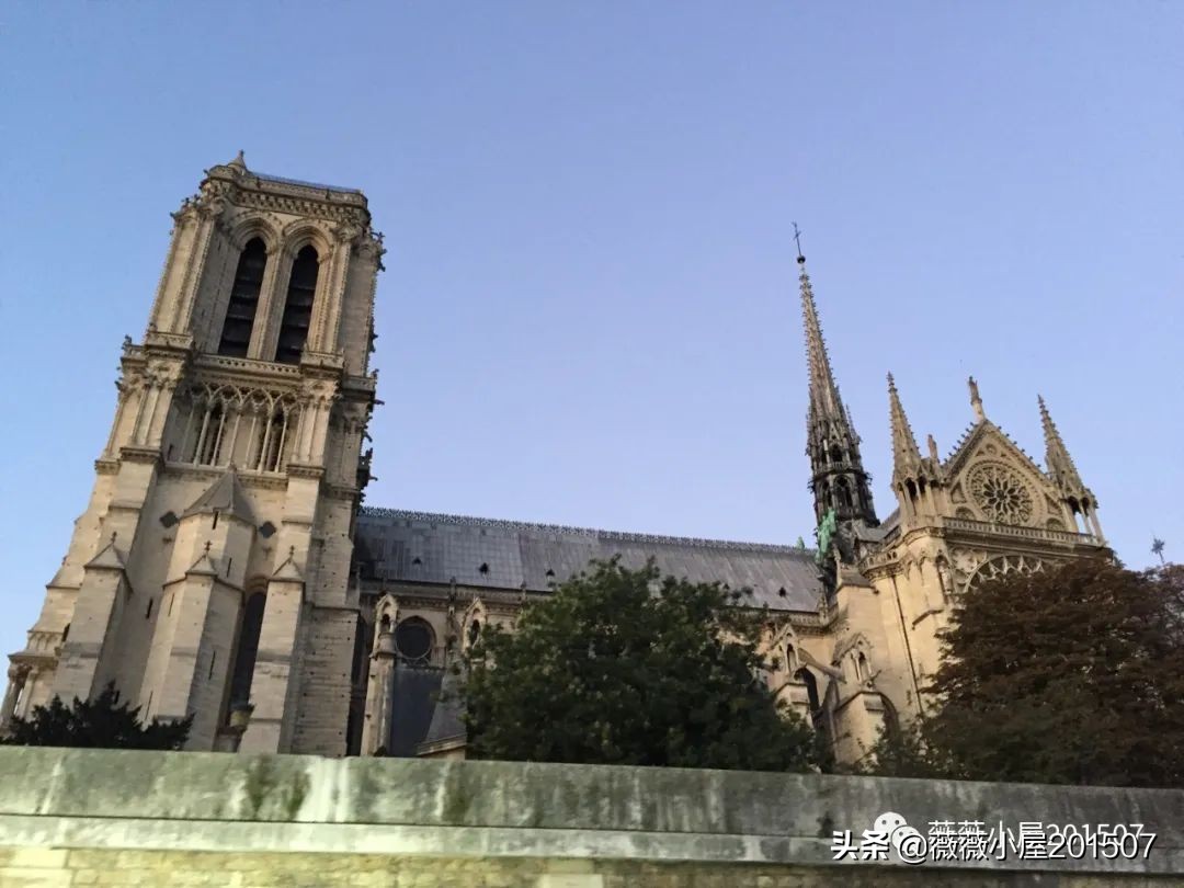 我的旅行完整版,我的旅行日记巴黎圣母院