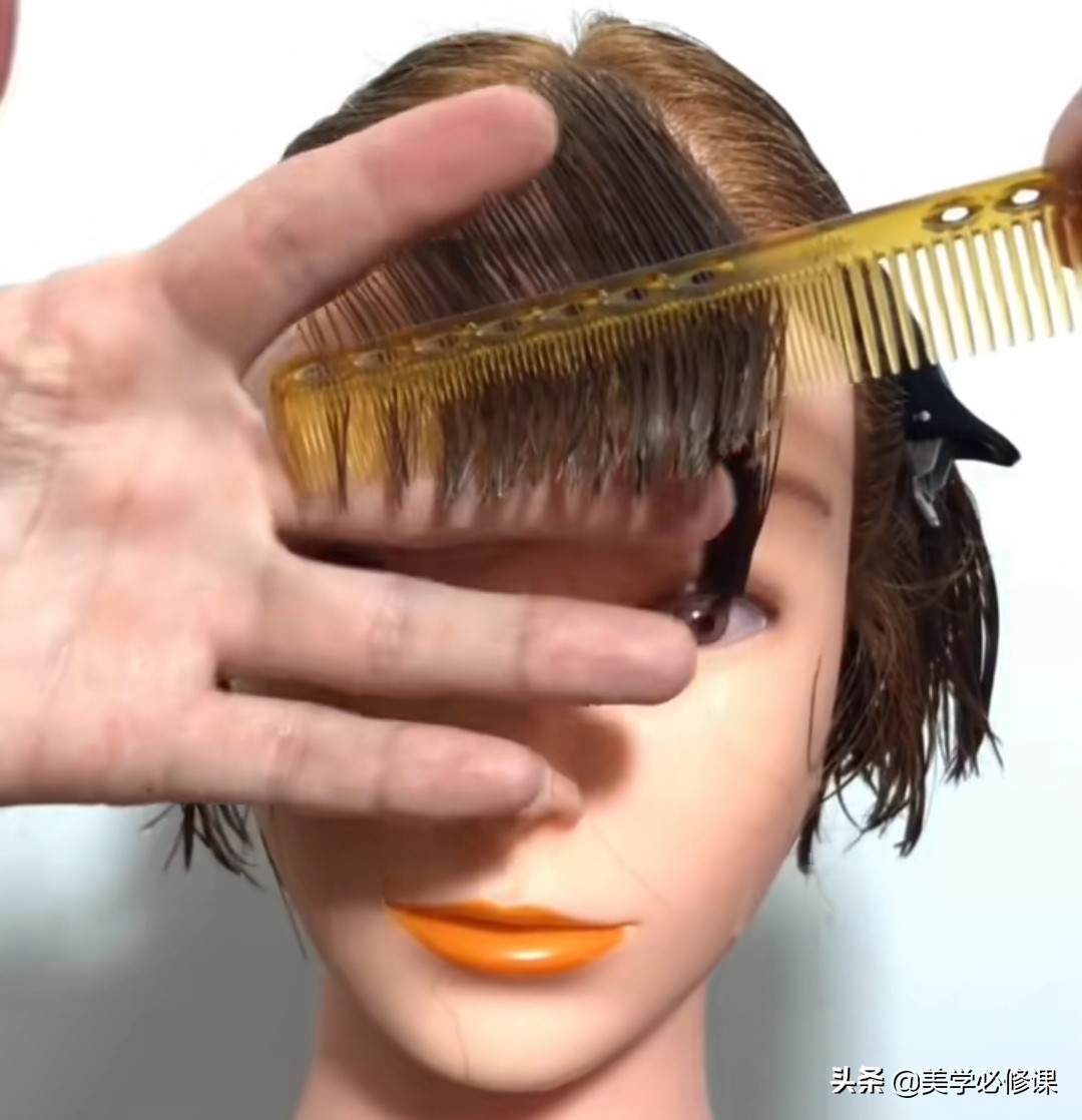 刘海修剪教程齐刘海,修剪齐刘海的技巧视频