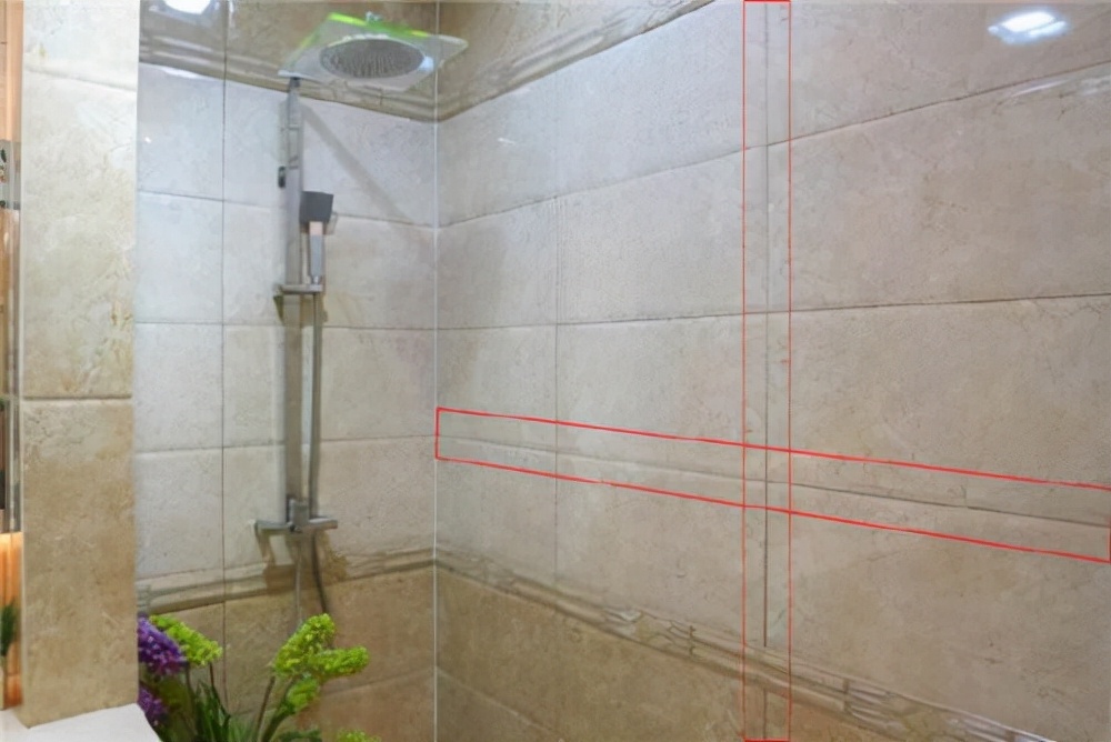 马桶旁边的瓷砖缝渗水出来,露台瓷砖缝渗水怎样补