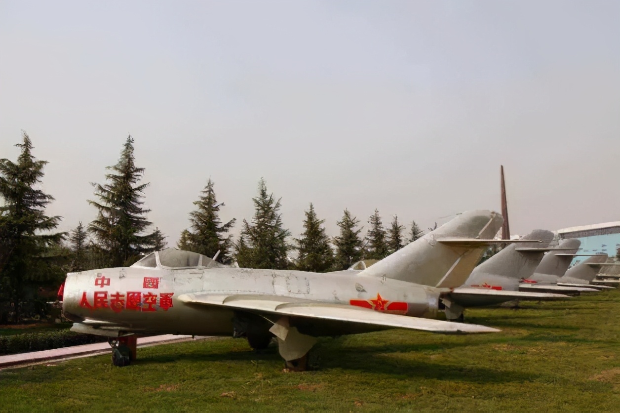 喀秋莎击毁飞机,喀秋莎给敌军造成了多大伤害