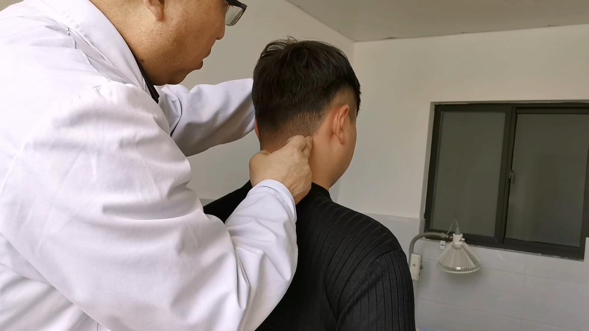 脖子颈椎痛引起头痛怎么治疗,颈椎引起偏头痛怎么快速缓解