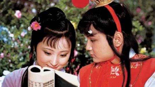 周汝昌创作的红楼梦有关的诗词,红楼梦十首最经典的诗词