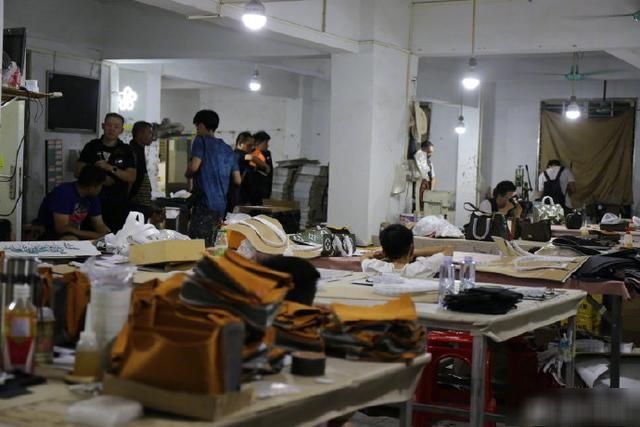 中国进口迪拜奢侈品,迪拜中国奢侈品店