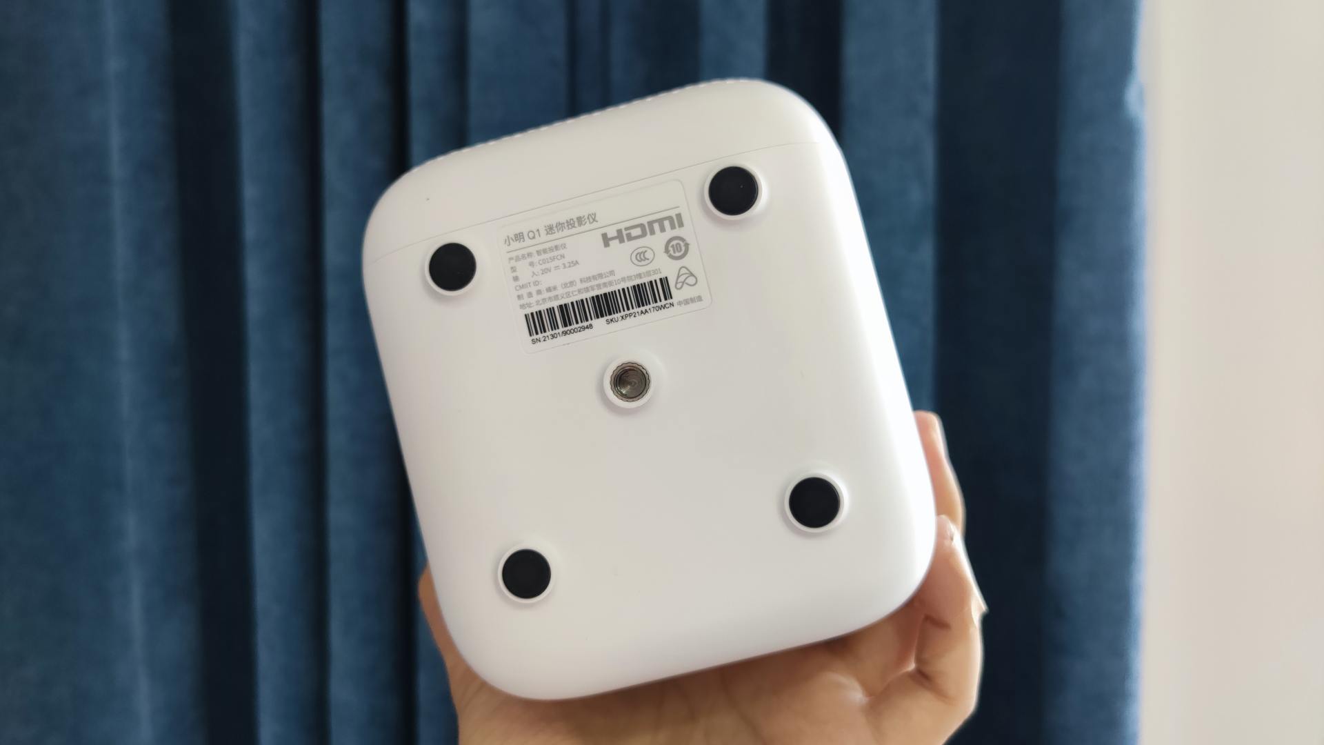 小明q1特别版智能投影仪,小明q1pro投影仪和极米newz6比较