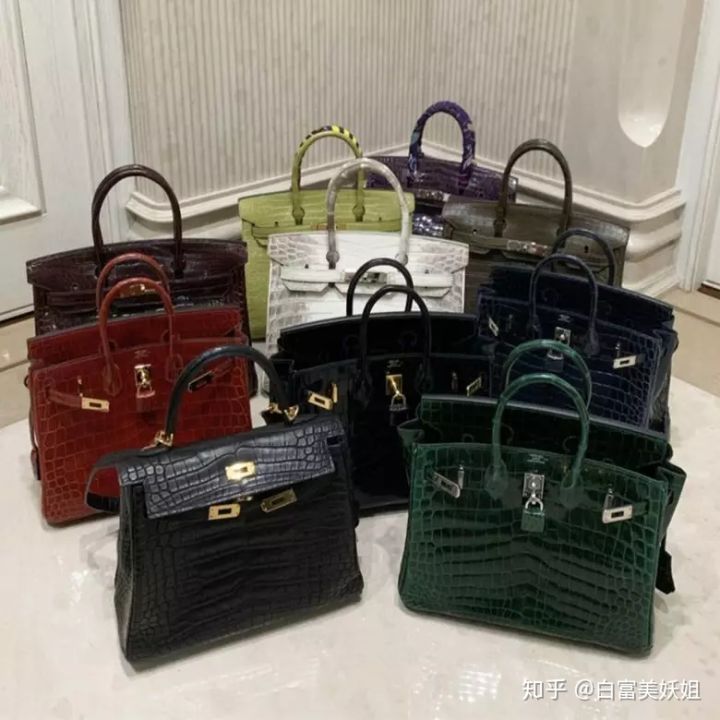 小红书上晒奢侈品的女孩为什么那么多？