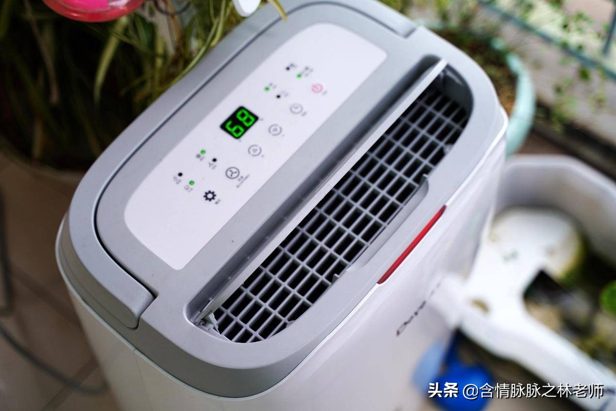 下雨天衣服干燥用除湿机,下雨天衣服湿了该怎样快速吹干